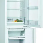 Bosch Ψυγειοκαταψύκτης 305lt Total NoFrost Υ186xΠ60xΒ66εκ. Λευκός KGN36NWEA