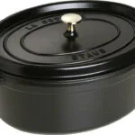 Staub Oval Cocotte Γάστρα Οβάλ Μαντεμένια 33x33cm 6.7lt 40509-322-0