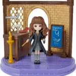 Spin Master Wizarding World Magical Minis Charms Classroom για 5+ Ετών 6061846