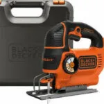 Black & Decker Σέγα 650W BES610K