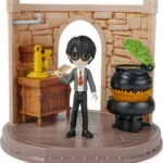 Spin Master Wizarding World Magical Minis Potions Classroom για 5+ Ετών (Διάφορα Σχέδια) 1τμχ 6061847