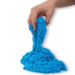 Spin Master Παιχνίδι Κατασκευών με Άμμο Kinetic Sand The Original Moldable Sensory Play Sand Blue για Παιδιά 3+ Ετών 6061464