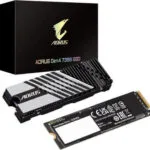 Gigabyte AORUS Gen4 7300 SSD 2TB τύπου M.2 με σύνδεση PCI Express 4.0 και Ψύκτρα (PS5 Compatible) AG4732TB
