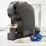 Lavazza Tiny Καφετιέρα για Κάψουλες A Modo Mio Πίεσης 15bar Black