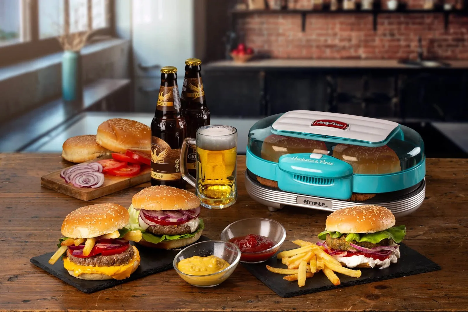 20230721170816_11f430a8 Ariete Party Επιτραπέζια Ηλεκτρική Ψησταριά Λείας και Αυλακωτής Πλάκας 1200W με Καπάκι 28x21εκ. 205/01 - Image 1