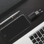 Qoltec Φορτιστής Χωρίς Καλώδιο με Θύρα USB-A και Θύρα USB-C 35W Power Delivery / Quick Charge 3.0 Μαύρος (50764)