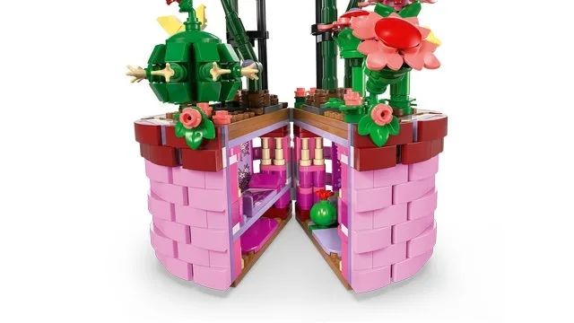 20240228102420_9aff2653 LEGO Disney Isabela's Flowerpot για 9+ Ετών 641τμχ 43237 - Image 1