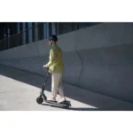 Segway E2 Plus E II AA.05.14.02.0003 Ηλεκτρικό Πατίνι με 25km/h Max Ταχύτητα και 25km Αυτονομία σε Μαύρο Χρώμα