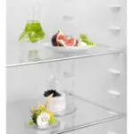 Electrolux Εντοιχιζόμενο Mini Bar 208lt Υ121.8xΠ54.8xΒ54.9εκ. Λευκό LRB3AE12S