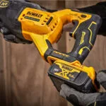 Dewalt Σπαθοσέγα 18V Brushless DCS382N