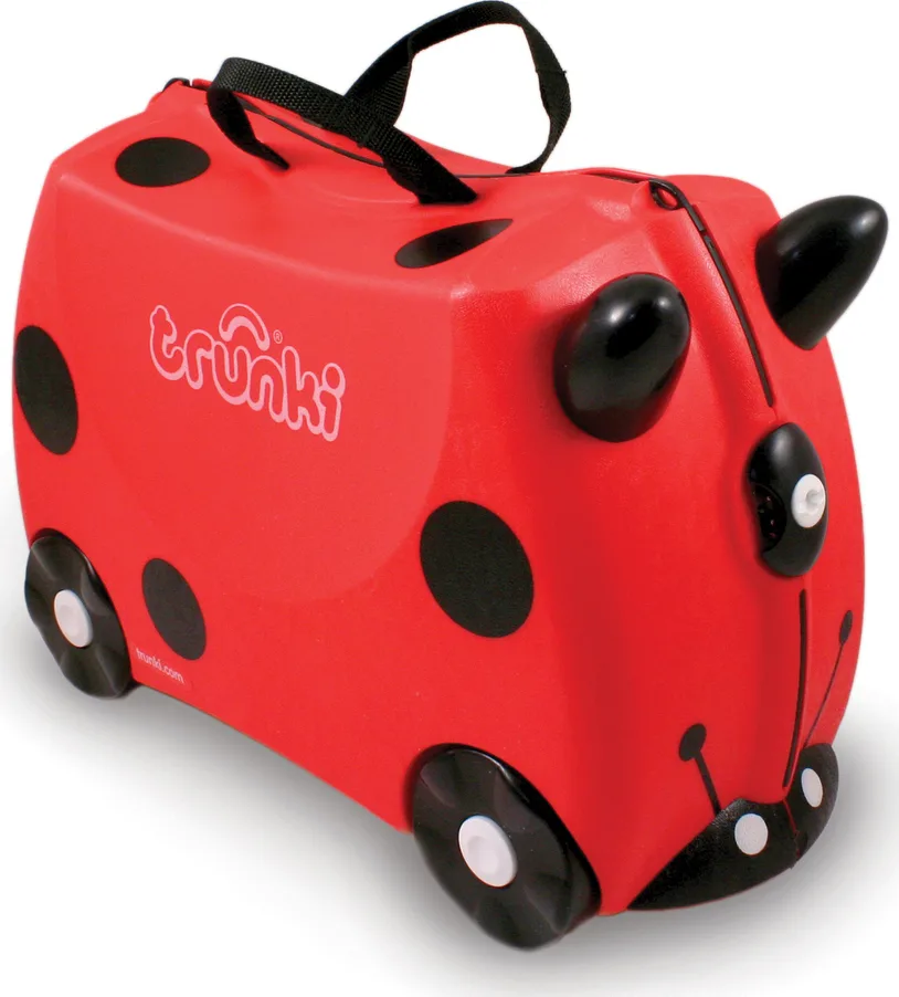 20250909153001_trunki_ride_on_case_harley_ladybug_paidiki_valitsa_taxidiou_kampinas_skliri_kokkini_me_4_rodes_ypsous_46ek Trunki Ride-On Case Harley Ladybug Παιδική Βαλίτσα Ταξιδίου Καμπίνας Σκληρή Κόκκινη με 4 Ρόδες Ύψους 46εκ. - Image 1