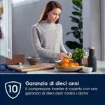 Electrolux Εντοιχιζόμενος Ψυγειοκαταψύκτης 257lt NoFrost Υ177.2xΠ54.6xΒ54.9εκ. Λευκός LNT6NE18S