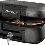 Master Lock Lchw20101 Πυρασφαλές Χρηματοκιβώτιο με Κλειδί