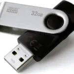 GoodRAM UTS2 32GB USB 2.0 Stick Μαύρο