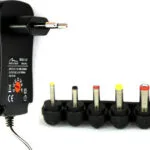 Media-Tech Universal Τροφοδοτικό 12V 2A με σετ βυσμάτων