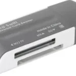 Defender Ultra Swift Usb 2.0 Reader 83260 6084328 4714033832601