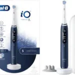 Oral-B Io Series Ηλεκτρική Οδοντόβουρτσα με Αισθητήρα Πίεσης και Θήκη Ταξιδίου Μπλε