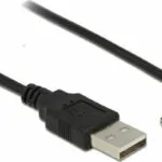 DeLock Power 90° Angled - USB type A male / DC 3.5 x 1.35 mm 5V - 1.5m - Black 83577
