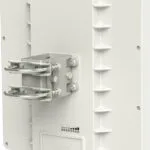 MikroTik QRT 5 Εξωτερική Κεραία WiFi Sectorial 24dBi με σύνδεση Ethernet