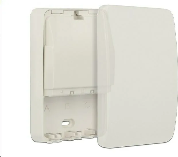 20210625130153_delock_keystone_surface_mounted_box_3_port_closed.jpeg DeLock Keystone Surface Mounted Box 3 Port closed - Image 1
