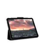 UAG Plyo Flip Cover Ανθεκτική Μαύρο / Διάφανο (iPad 2022 10.9'' / iPad Air 2013 9,7")