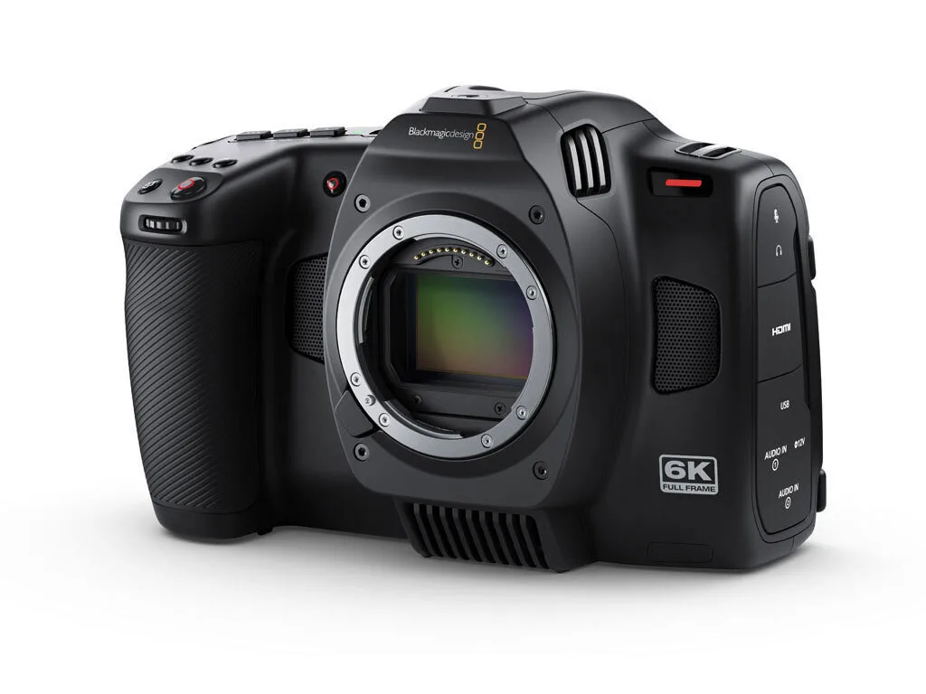 20231004165603_blackmagic_design_vinteokamera_60fps_cinema_aisthitiras_cmos_apothikeysi_se_karta_mnimis_me_othoni_afis_5_kai_hdmi.jpeg Blackmagic Design Βιντεοκάμερα Cinema @ 60fps Αισθητήρας CMOS Αποθήκευση σε Κάρτα Μνήμης με Οθόνη Αφής 5" και HDMI - Image 1