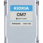 Kioxia CM7-R SSD 7.7TB τύπου 2.5'' με σύνδεση PCI Express 5.0 KCMYXRUG7T68