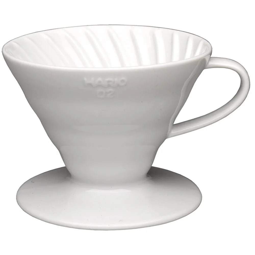 20250228100518_hario_v60_coffee_dripper_02_keramiko_leyko_21008_00028916.jpeg Hario V60 Coffee Dripper 02 Κεραμικό Λευκό 21008 00028916 - Image 1