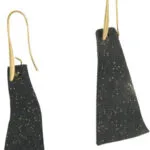 Kostibas Fashion Σκουλαρίκια Κρεμαστά Επιχρυσωμένα με Πέτρες Μαύρα 3012-912
