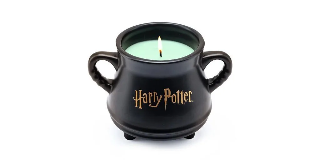 20260309172059_harry_potter_aromatiko_keri_mayro_230gr_a2751.jpeg Harry Potter Αρωματικό Κερί σε Βάζο Μαύρο 230gr A2751 - Image 1
