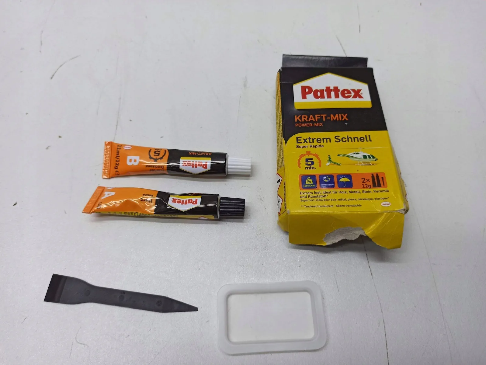 20260525130925_pattex_epoxiki_kolla_plastikon_prasini_12gr_2tmch.jpeg Pattex Εποξική Κόλλα Πλαστικών Πράσινη 12gr 2τμχ - Image 1