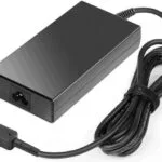 CoreParts Φορτιστής Laptop 135W 19V 7.1A με Αποσπώμενο Καλώδιο Τροφοδοσίας MBXAC-AC0005