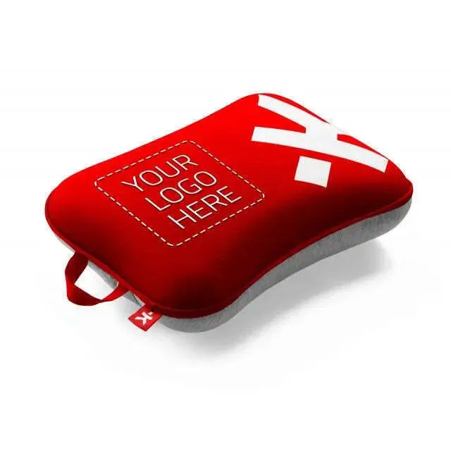 20240809124442_mini_travel_pillow_skross_red.jpeg Mini Travel Pillow Skross Red - Image 1