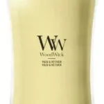WoodWick Αρωματικό Κερί σε Βάζο με Άρωμα WoodWick Yuzu & Vetiver scented candle in a glass vessel with a wooden lid Part of WoodWick's Yuzu & Vetiver fragrance family Wax premium plant-based wax blend Wick WoodWick wooden flat wick for the 609.5gr