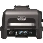 Ninja Woodfire Pro XL Outdoor Grill & Smoker Επιτραπέζια Ηλεκτρική Ψησταριά Αυλακωτής Πλάκας 2400W με Καπάκι και Ρυθμιζόμενο Θερμοστάτη 38x28εκ. OG850EU