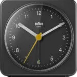 Braun Αθόρυβο Επιτραπέζιο Ρολόι με Δείκτες Πλαστικό με Ξυπνητήρι Μαύρο BC03B