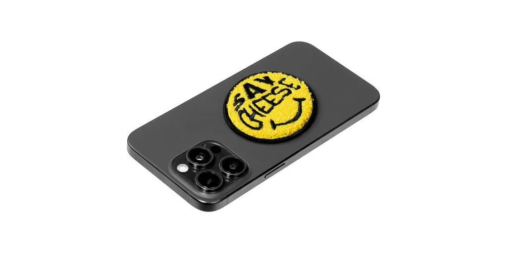Αξεσουάρ Κινητού Laut Magmoji Badge Say Cheese Badge Comp Magsafe Αξεσουάρ Κινητού Laut Magmoji Badge Say Cheese Badge Comp Magsafe - Image 1