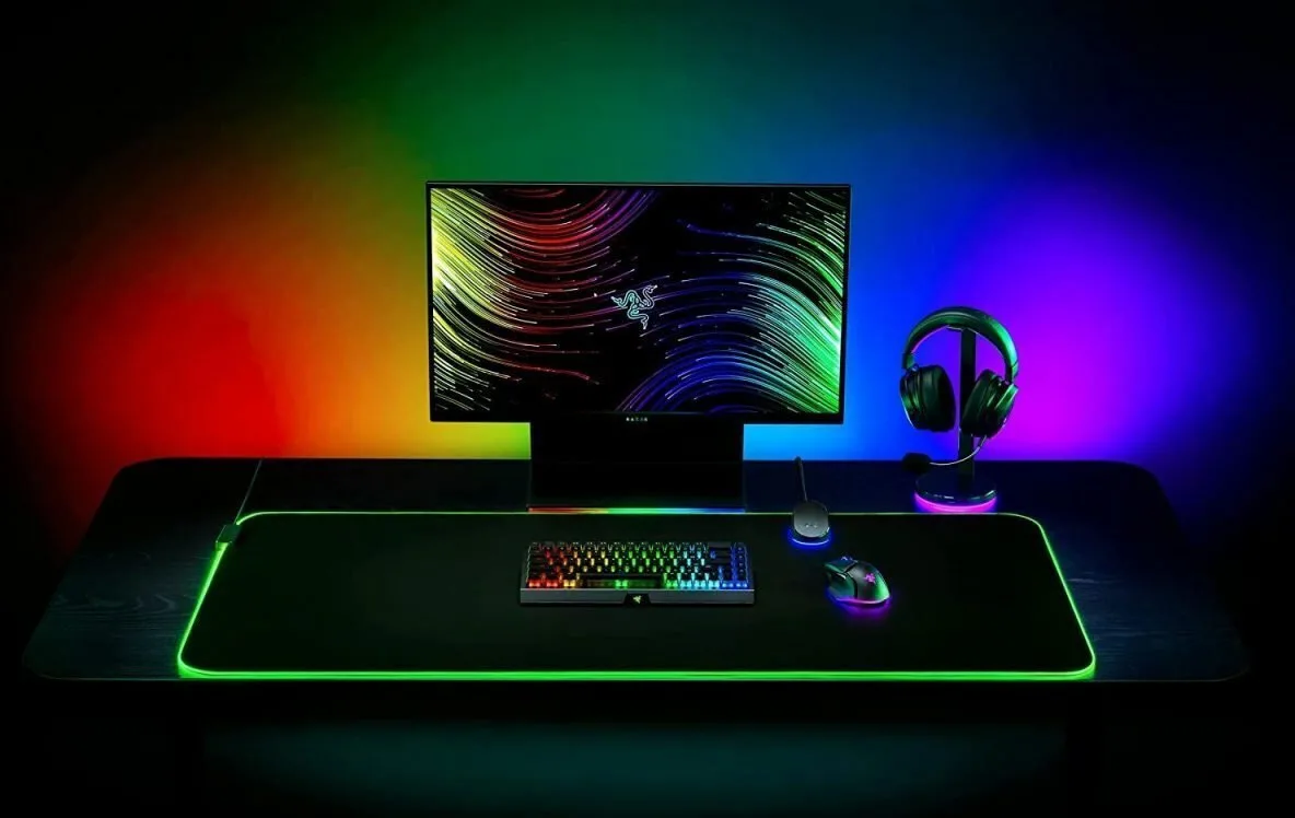 Razer Goliathus Chroma 3XL Gaming Mouse Pad XXL (1200mm) με RGB Φωτισμό Μαύρο RZ02-02500700-R3M1 Razer Goliathus Chroma 3XL Gaming Mouse Pad XXL (1200mm) με RGB Φωτισμό Μαύρο RZ02-02500700-R3M1 - Image 1